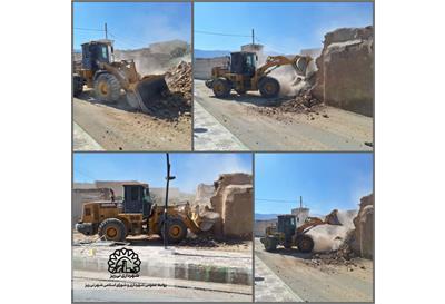 تخریب منزل قدیمی در بولوار چنار شاهی توسط معاونت خدمات شهری شهرداری نی ریز